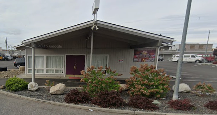 Monte Sinai — 2625 W Bruneau Pl, Kennewick, WA 99336